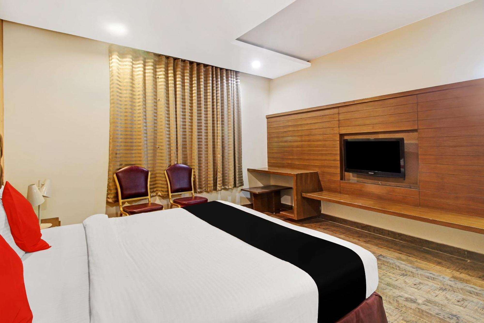 Trimulgherry Collection O 82357 Hotel Surabhi Pride מראה חיצוני תמונה